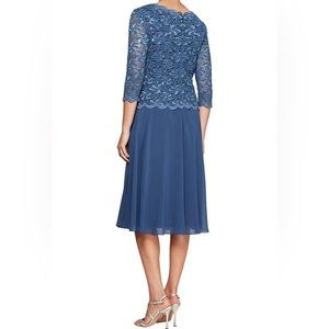 NWT—Alex Evenings, Beautiful Blue Sequin Lace Bodice 3/4 Sleeve Chiffon dress